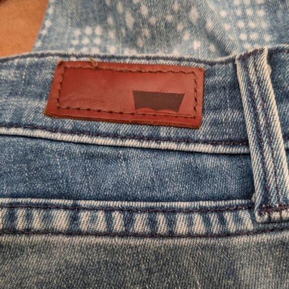 Levi's Demi Curve Lightwash Skinny Jeans Size 26 - Picture 4 of 8